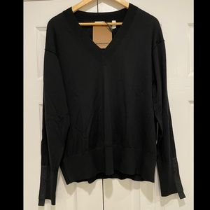 BURBERRY Women Black Knit Sweater - worn once